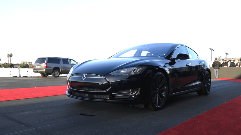 Illustration for article titled The 691 Horsepower Tesla Model S P85D Does 0-60 In 3.2 Seconds
